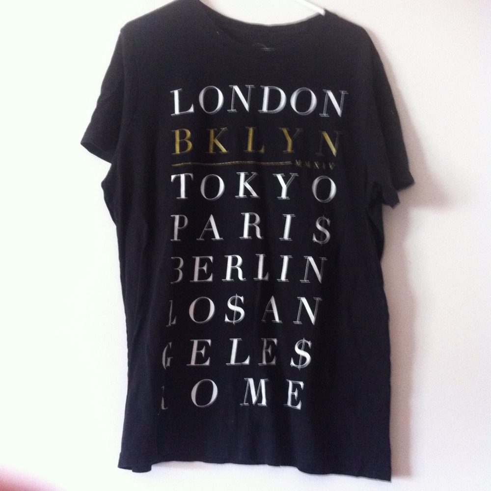 Brooklyn Calling N.Y.C. Black City Oversized Tee
